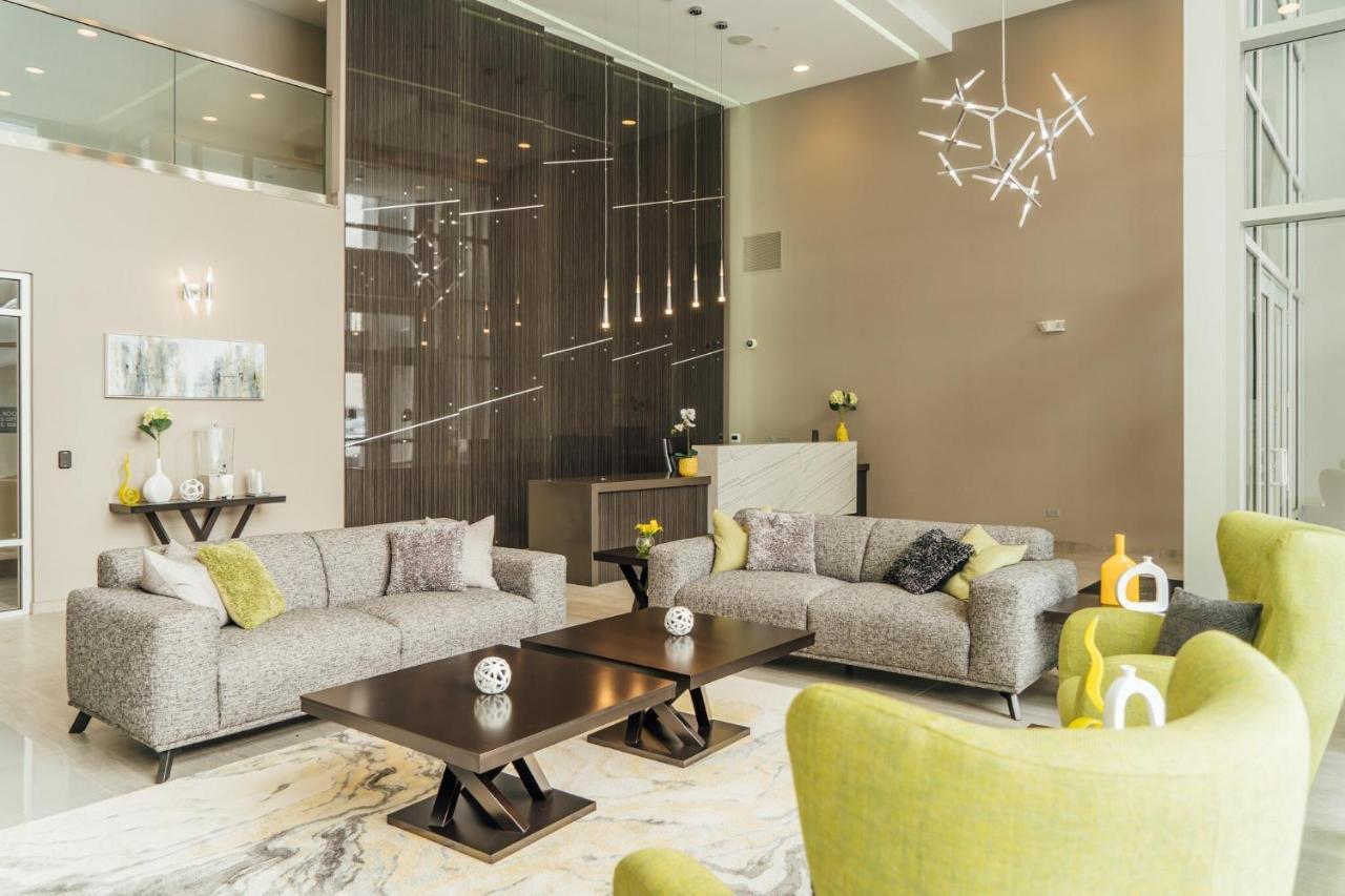 Bright & Comfortable Oakbrook 2Br Apt Free Parking - Ob 1 Apartment Oakbrook Terrace Bagian luar foto