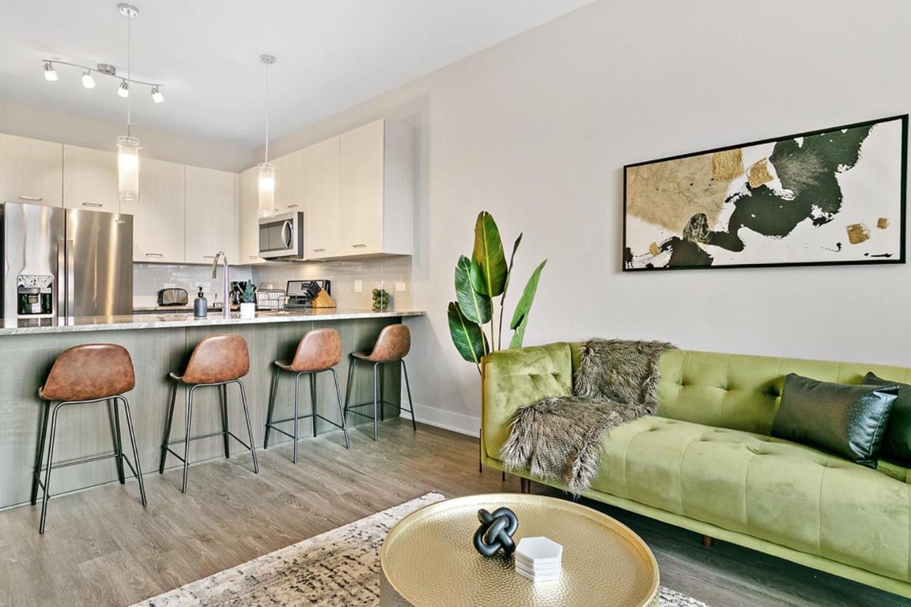 Bright & Comfortable Oakbrook 2Br Apt Free Parking - Ob 1 Apartment Oakbrook Terrace Bagian luar foto