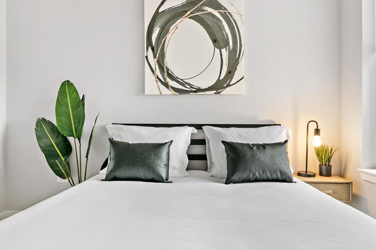 Bright & Comfortable Oakbrook 2Br Apt Free Parking - Ob 1 Apartment Oakbrook Terrace Bagian luar foto