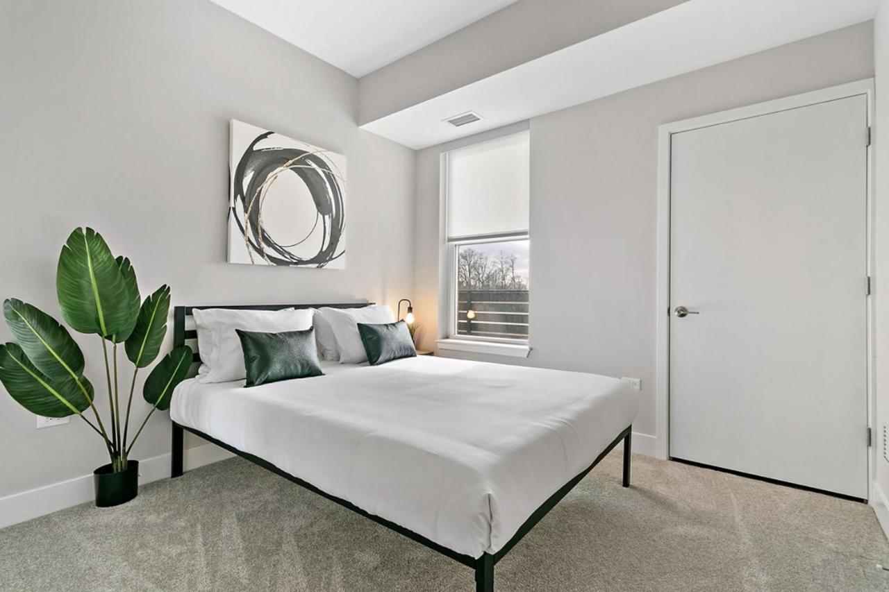 Bright & Comfortable Oakbrook 2Br Apt Free Parking - Ob 1 Apartment Oakbrook Terrace Bagian luar foto